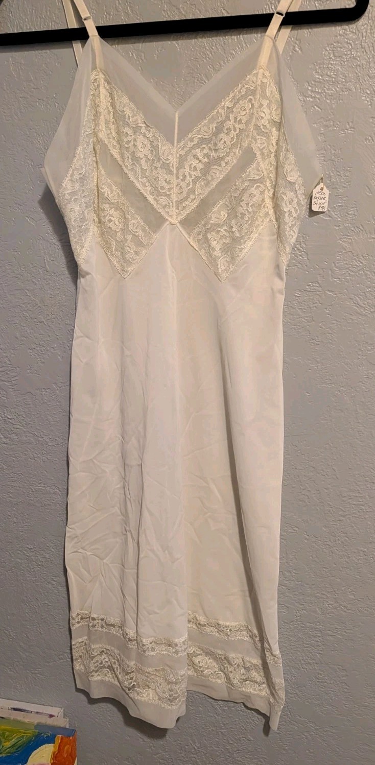 Luxite by Kayser Womens Size 34 Full Slip 50s Rockabilly Retro Lace Vintage