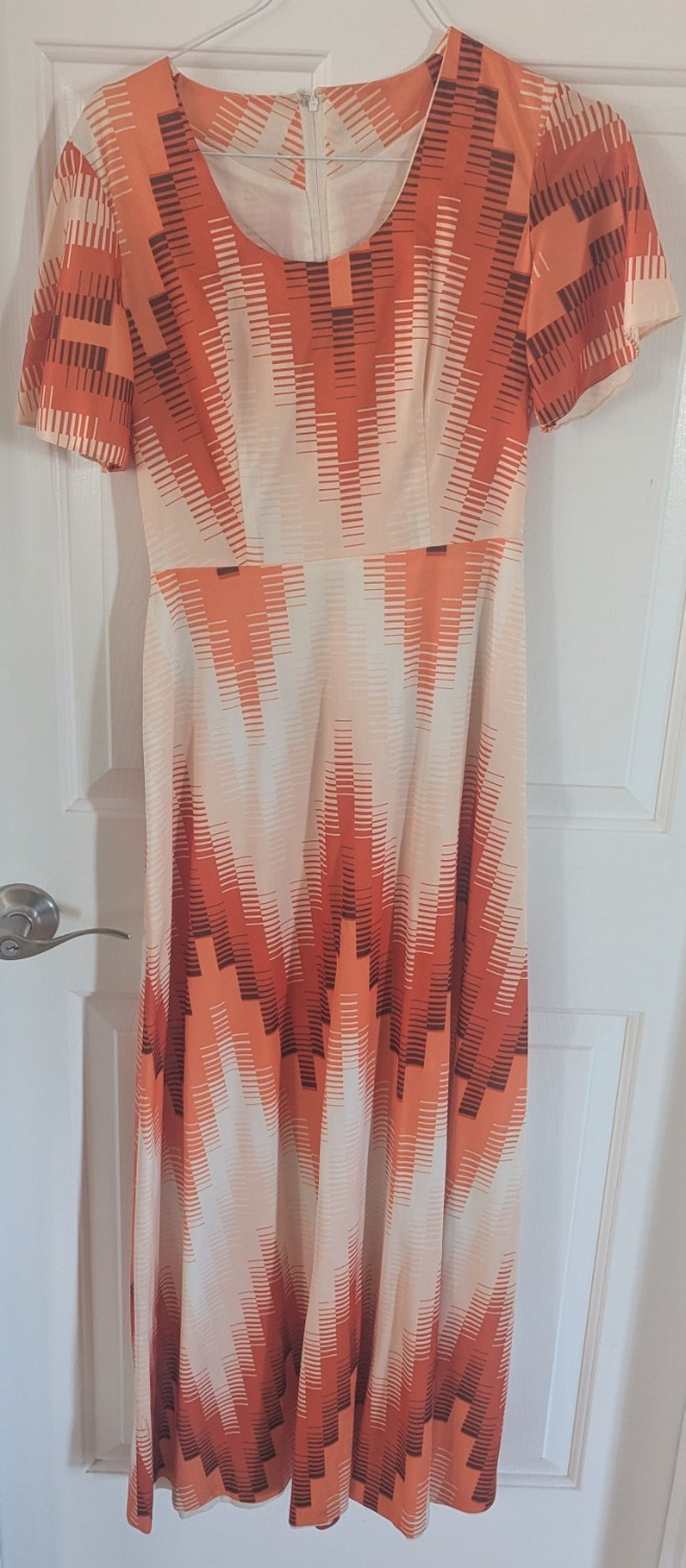 Vintage Women&rsquo;s Orange/White Geometric Knit V-Neck Short Sleeve Midi Sundress M