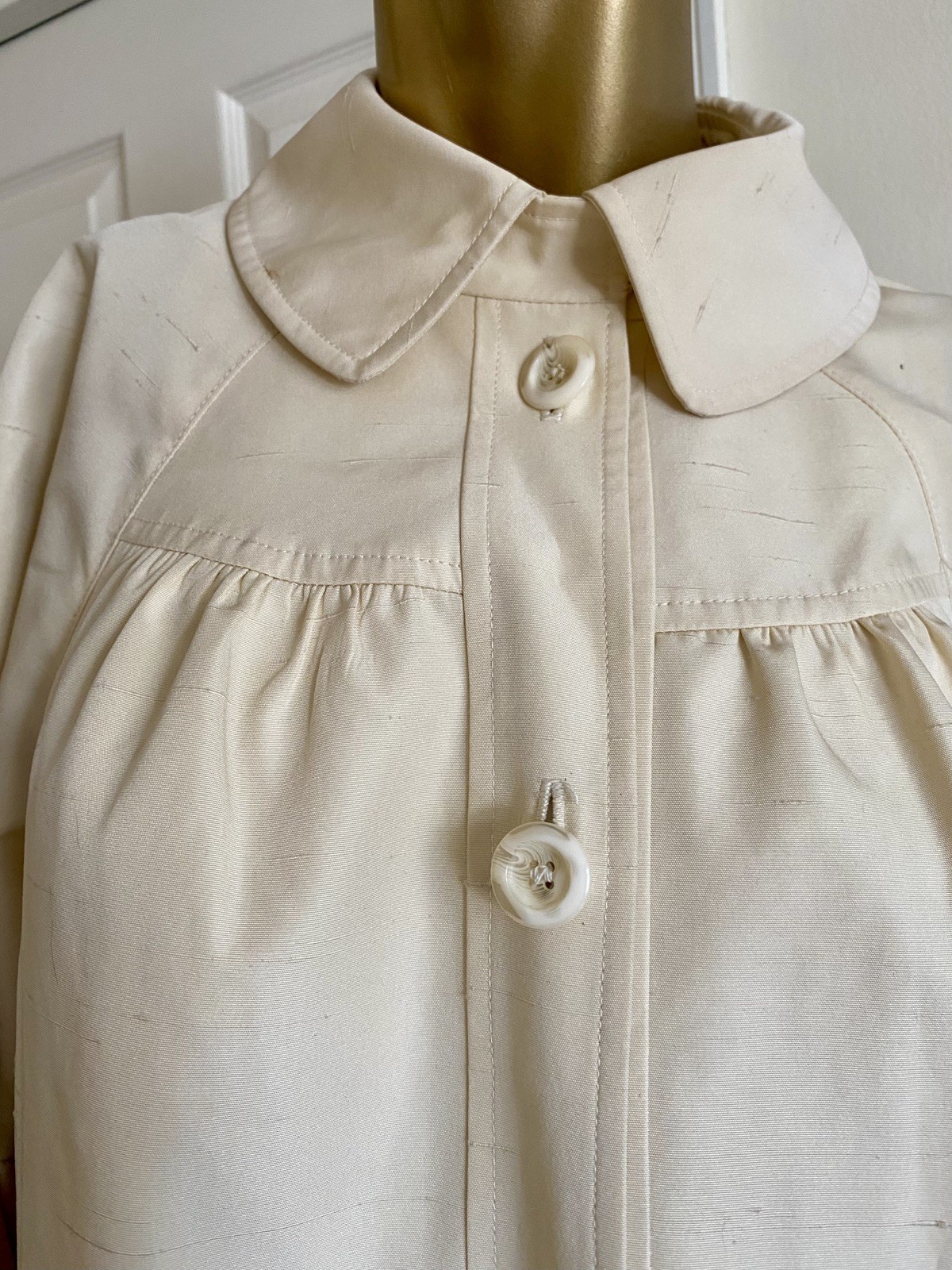 Vintage Volup 60’s Mod Spring Swing Trench Coat Cream Single Breasted Size L