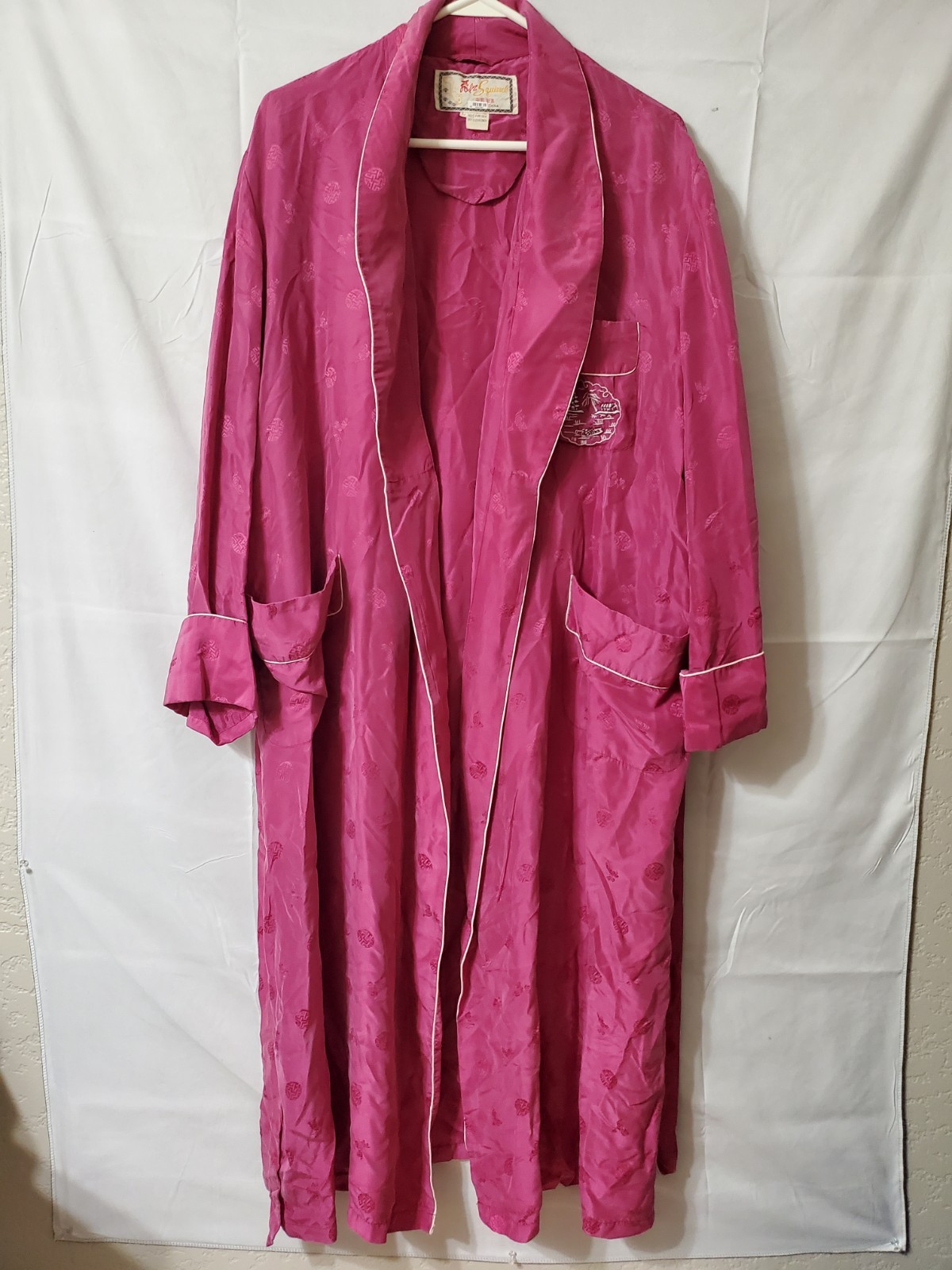 Vintage Solz Squirrel Kimono Robe Silk Magenta Size Large Belted Oriental Pocket