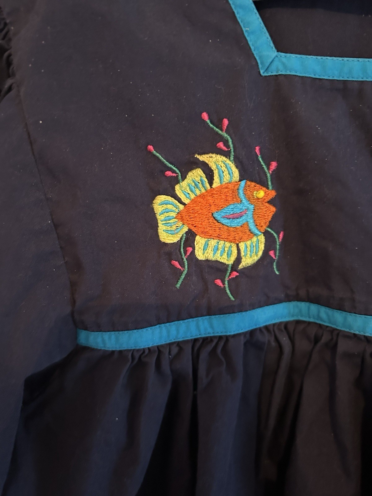 VINTAGE 1980’s1990’s MUUMUU EMBROIDERED OCEAN THEME HOUSE DRESS – XL AWESOME