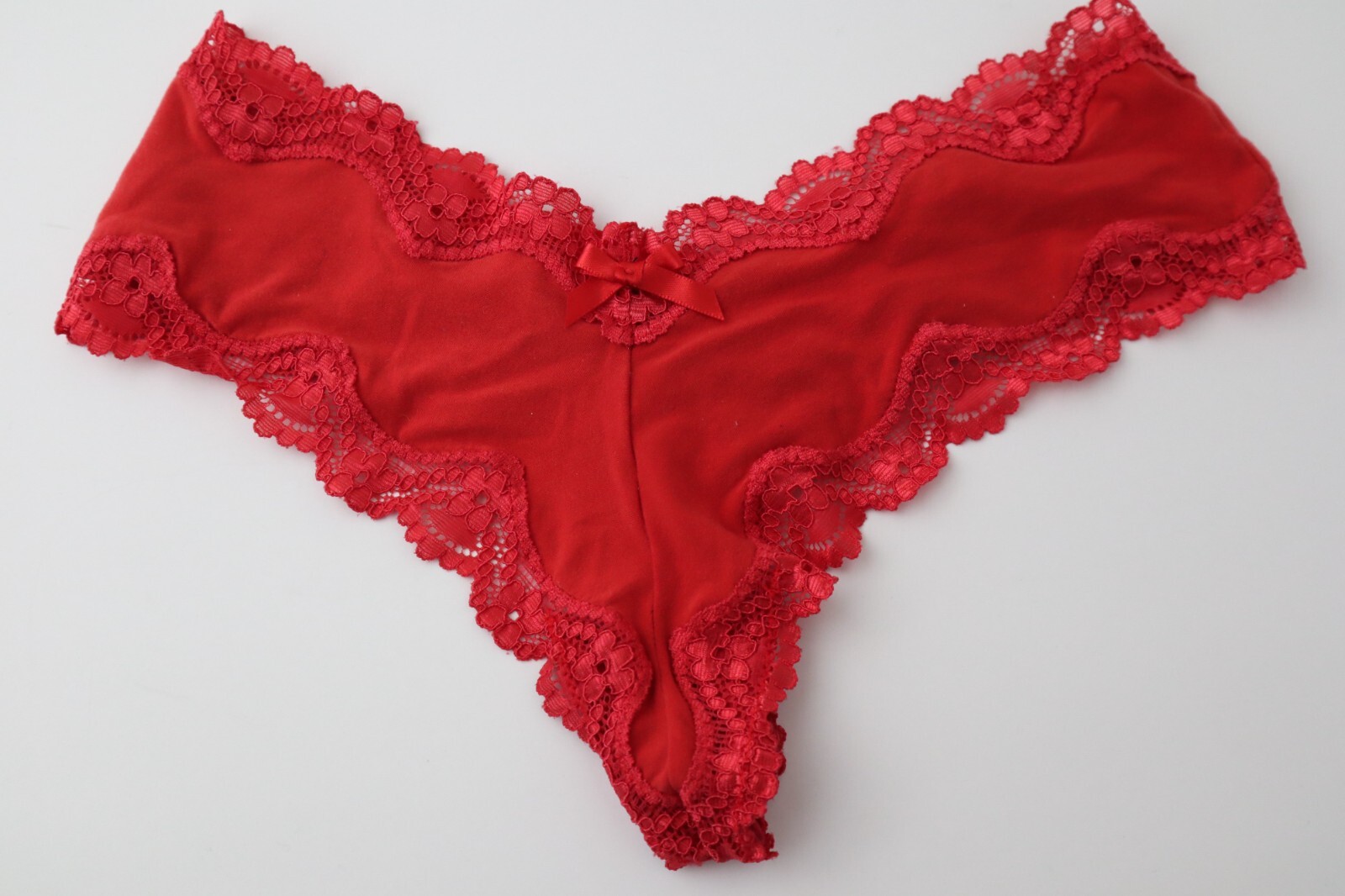 Victoria&rsquo;s Secret VTG 2010s Silky Cheeky Lace Bikini Panty SMALL
