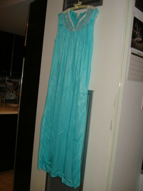 Vintage 60s Jamaica Green Maxi Night Gown – Size X – NEW