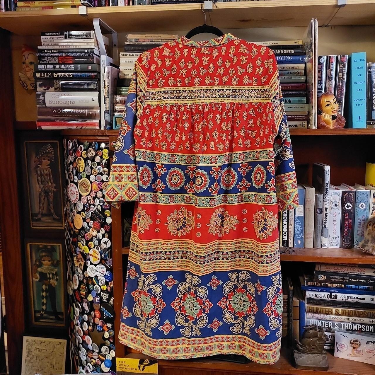 Vintage 1970s red and dark blue 3/4 zip paisley print Nieman Marcus Models Coat