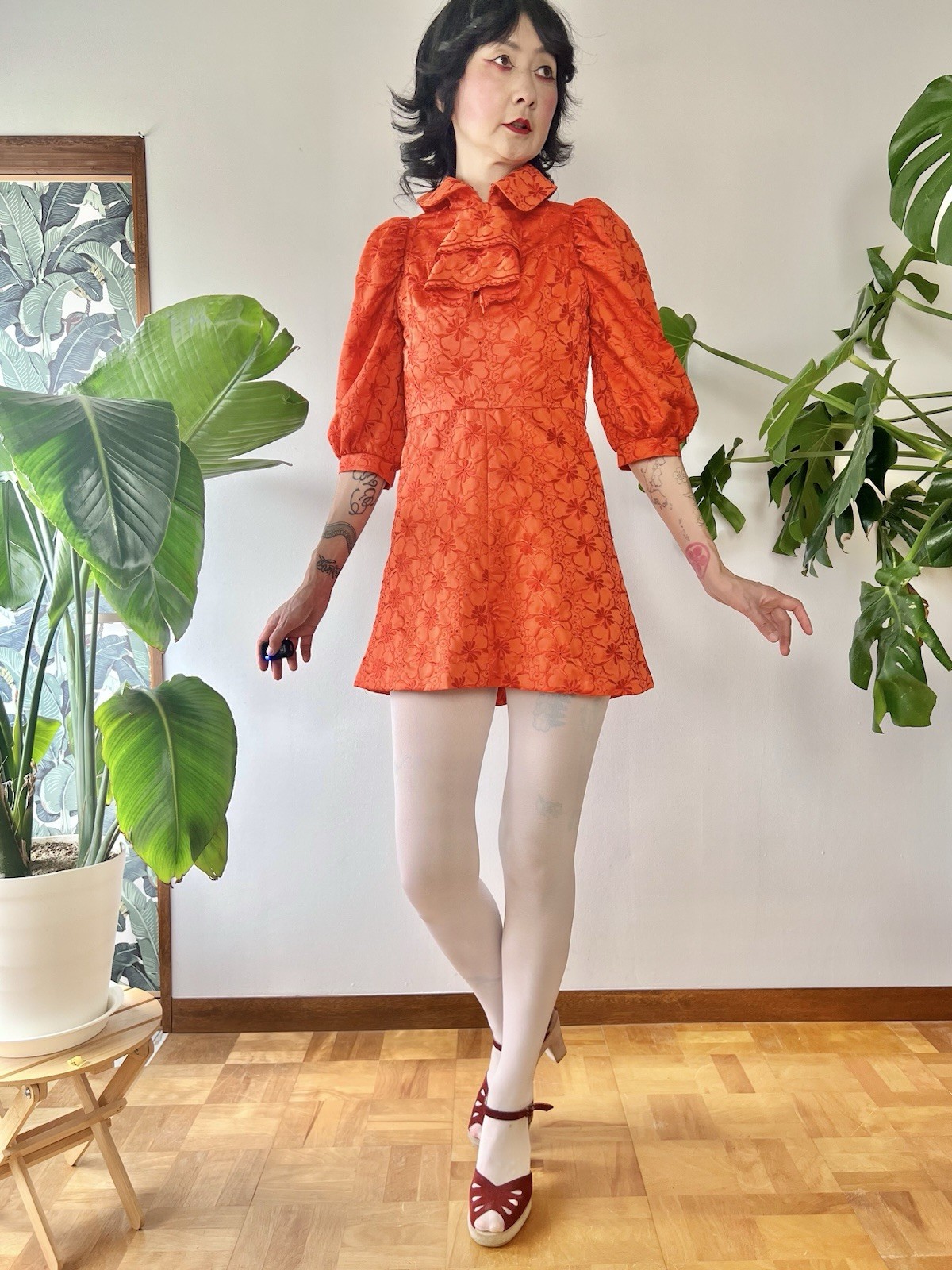VTG 60s Mod Orange Embroidered Babydoll Mini Dress XS/S Puff Sleeve Jabot