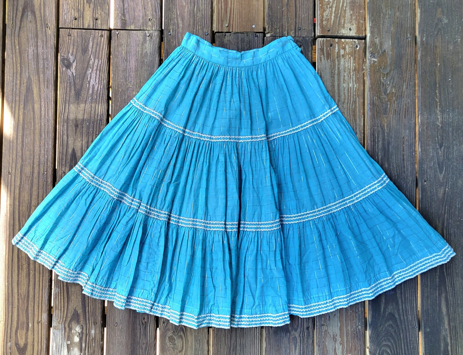 Vintage 50s patio circle skirt light blue white trim gold metallic plaid S EUC
