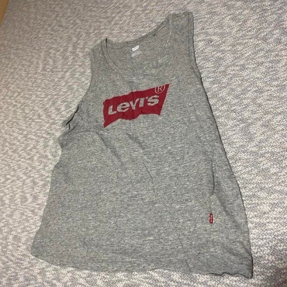 Levi&rsquo;s gray tank top women M. 100% cotton made in Vietnam. SKU-A995