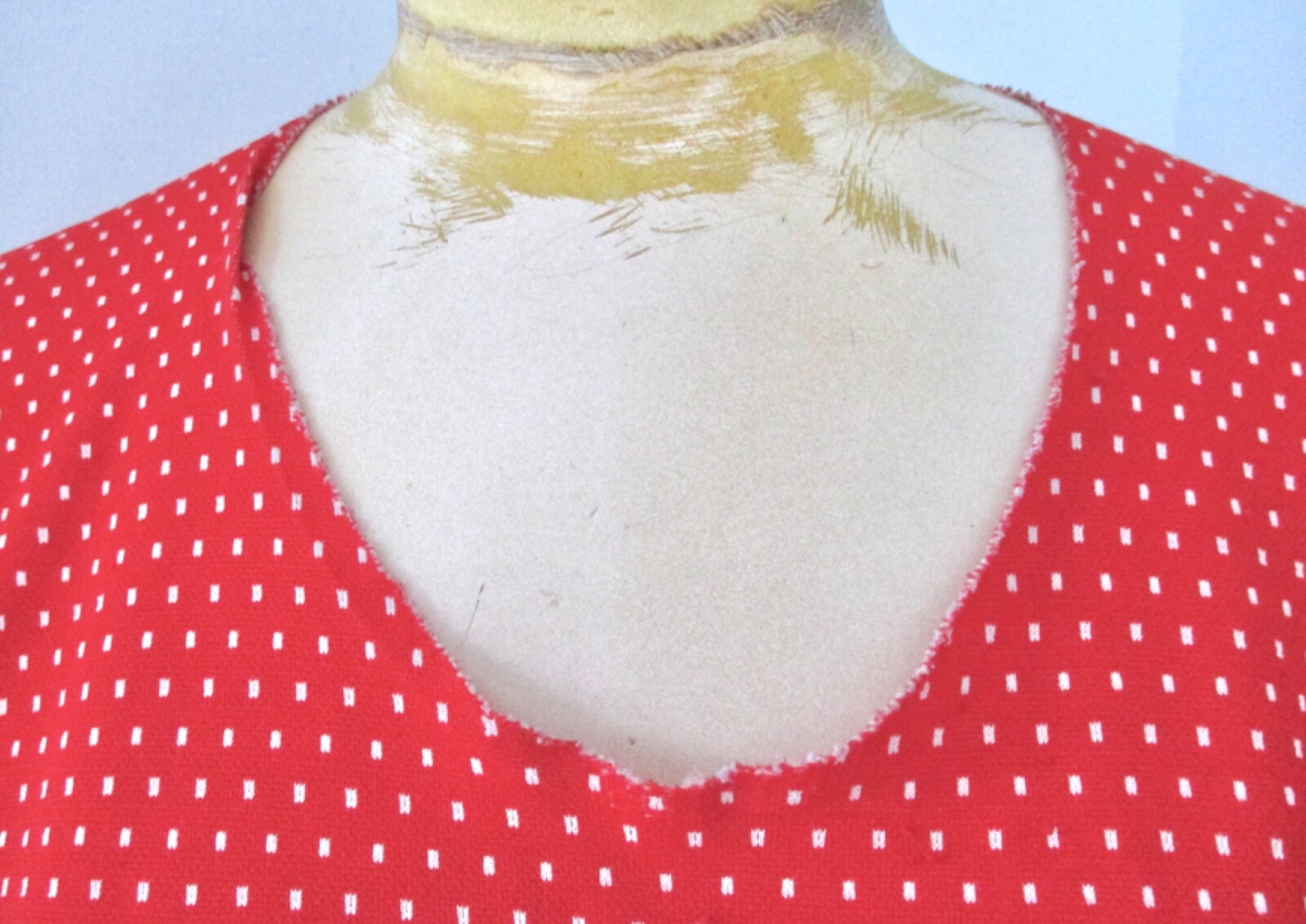 Vtg 60s 70s Mod Red Textured Poly Knit Dash Dots Day House Dress LARGER SIZE 2XL