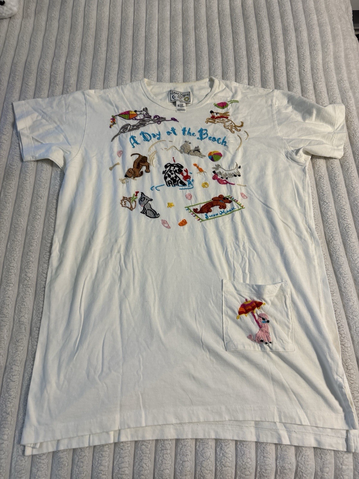 Vintage 90’s Swan Magic Hand Embroidered “Day At The Beach” Long T-Shirt M/L Dog