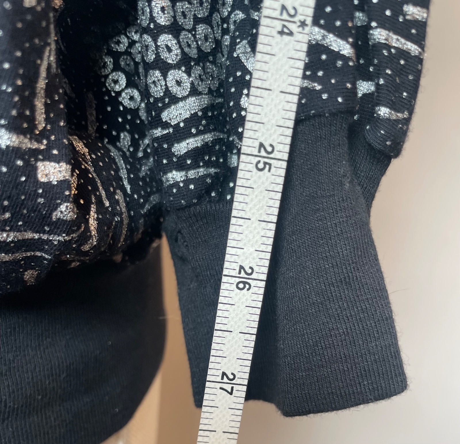 Vintage Golden Gate 1980&rsquo;s Pullover Dolman sleeve Black with silver metallic top