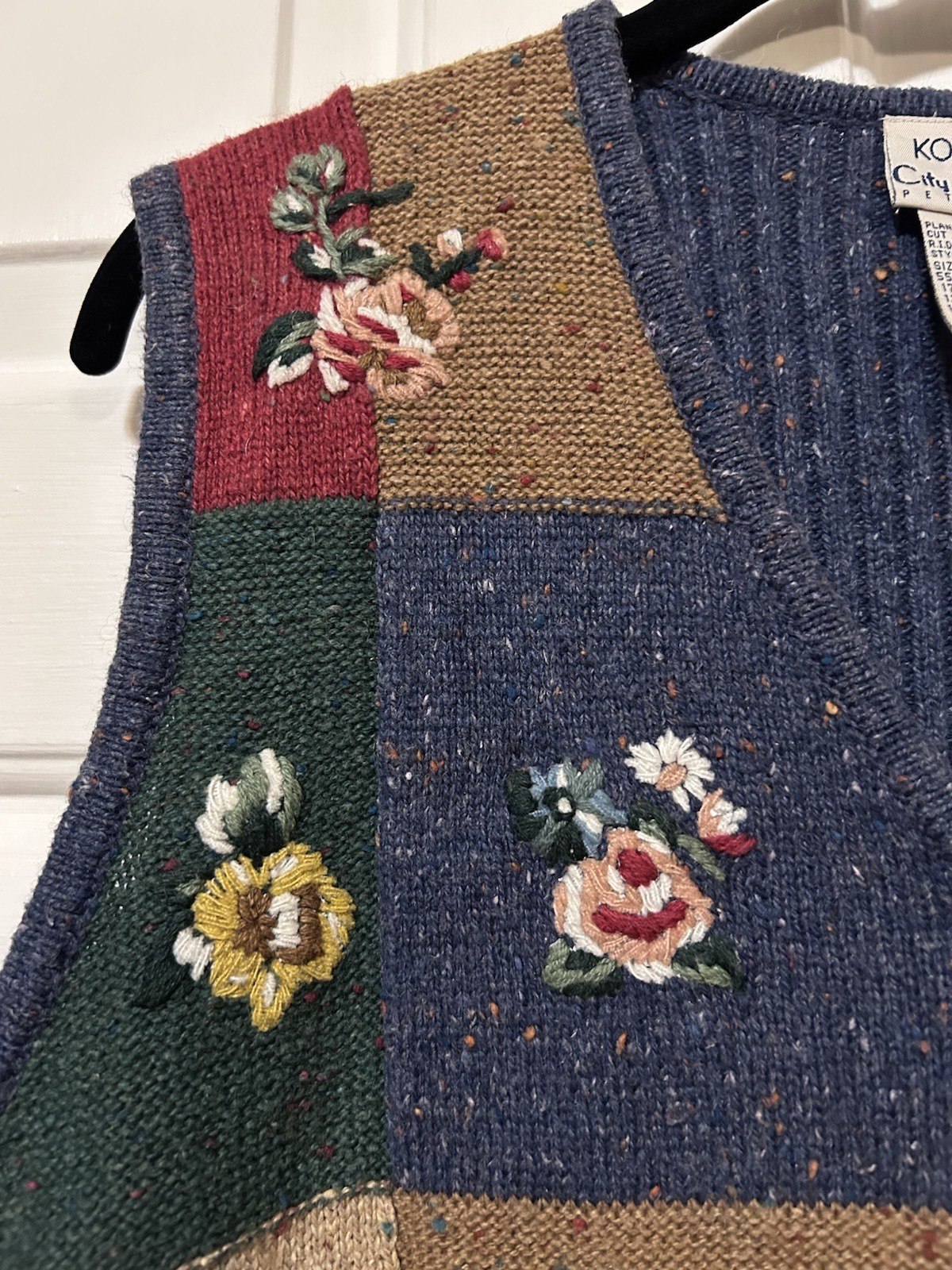 Vintage 90s Patchwork Floral Sweater Vest Grannycore Teacher Grandma Cottagecore