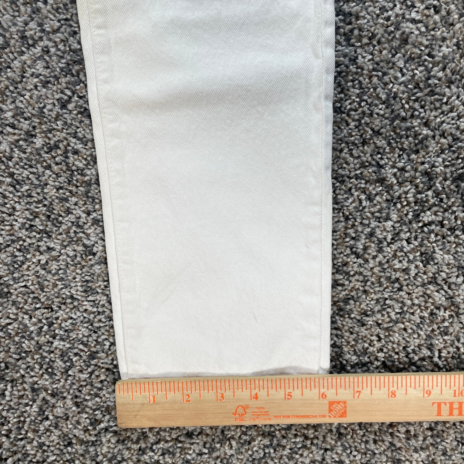 Vintage Levis 501 Women&rsquo;s 24×32 Jeans USA Made White High Waisted Tapered Leg