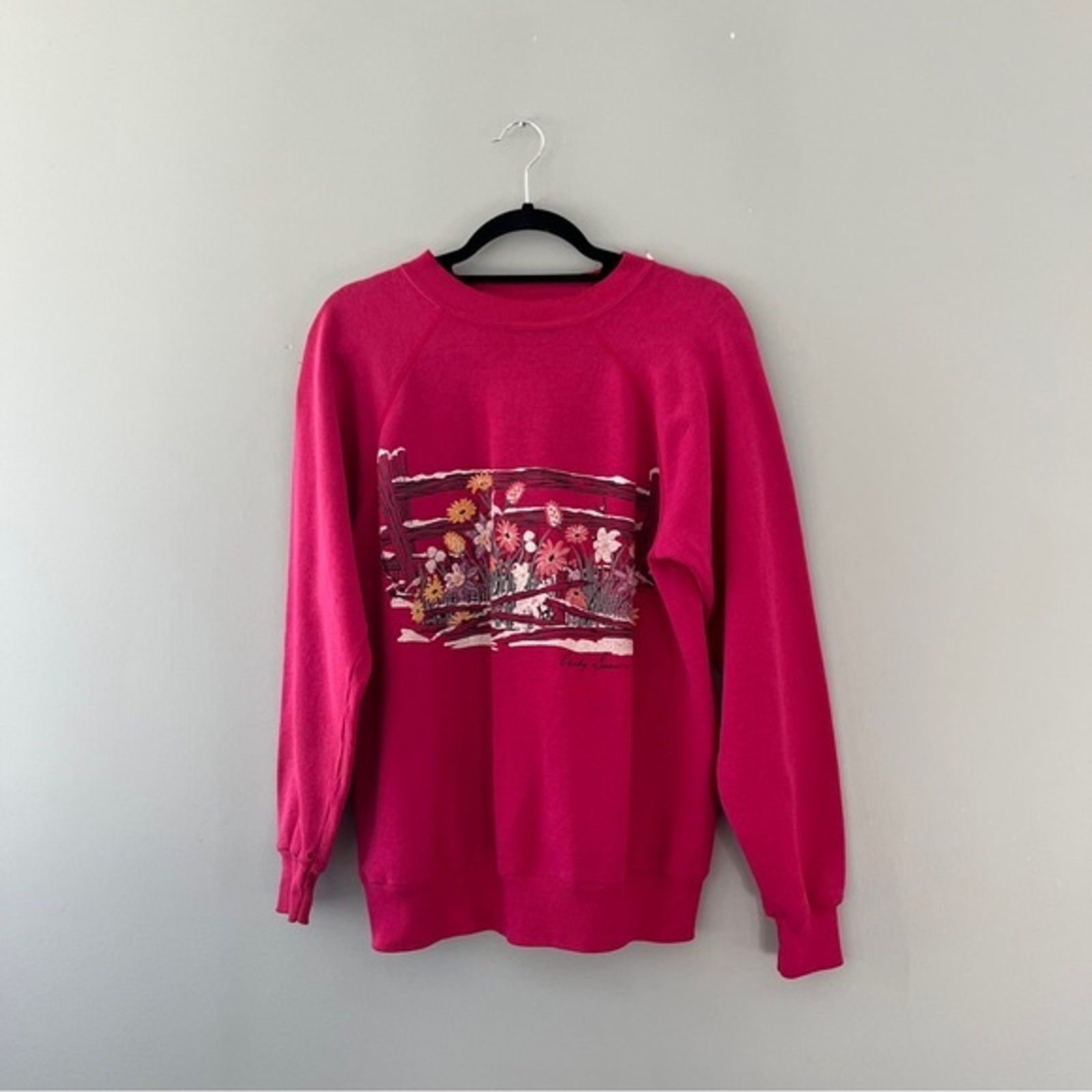 Vintage Early Snow graphic fleece sweatshirt pink floral print