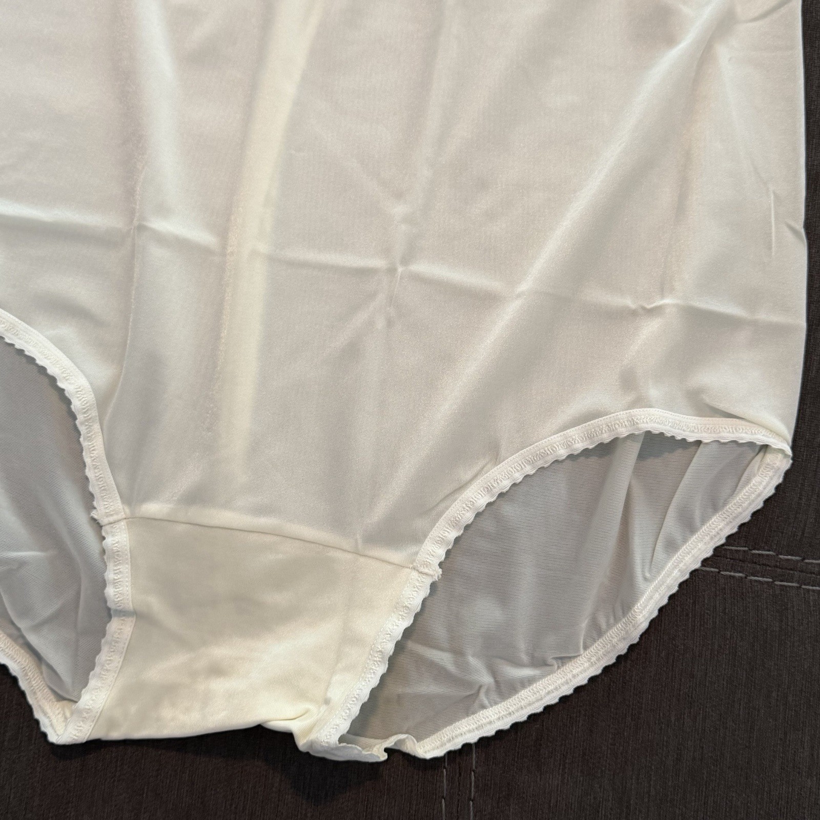 3 Pair Vintage Bali 23465 Moonlight Nylon Satin Full Cut Brief Panties Size 11