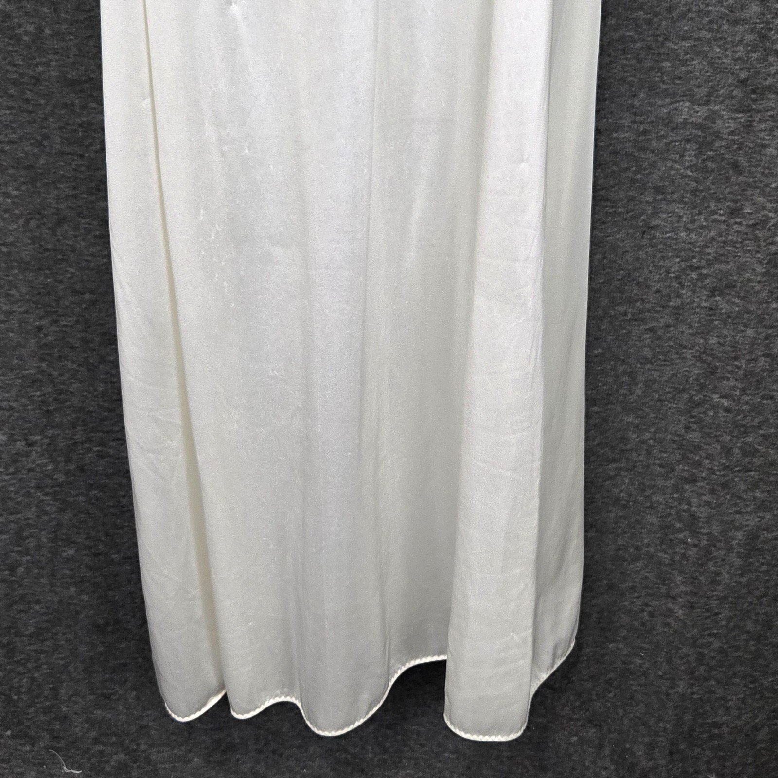 Cachet Sears Nightgown Womens Medium Ivory Lace Trim Nylon Slip USA Vintage