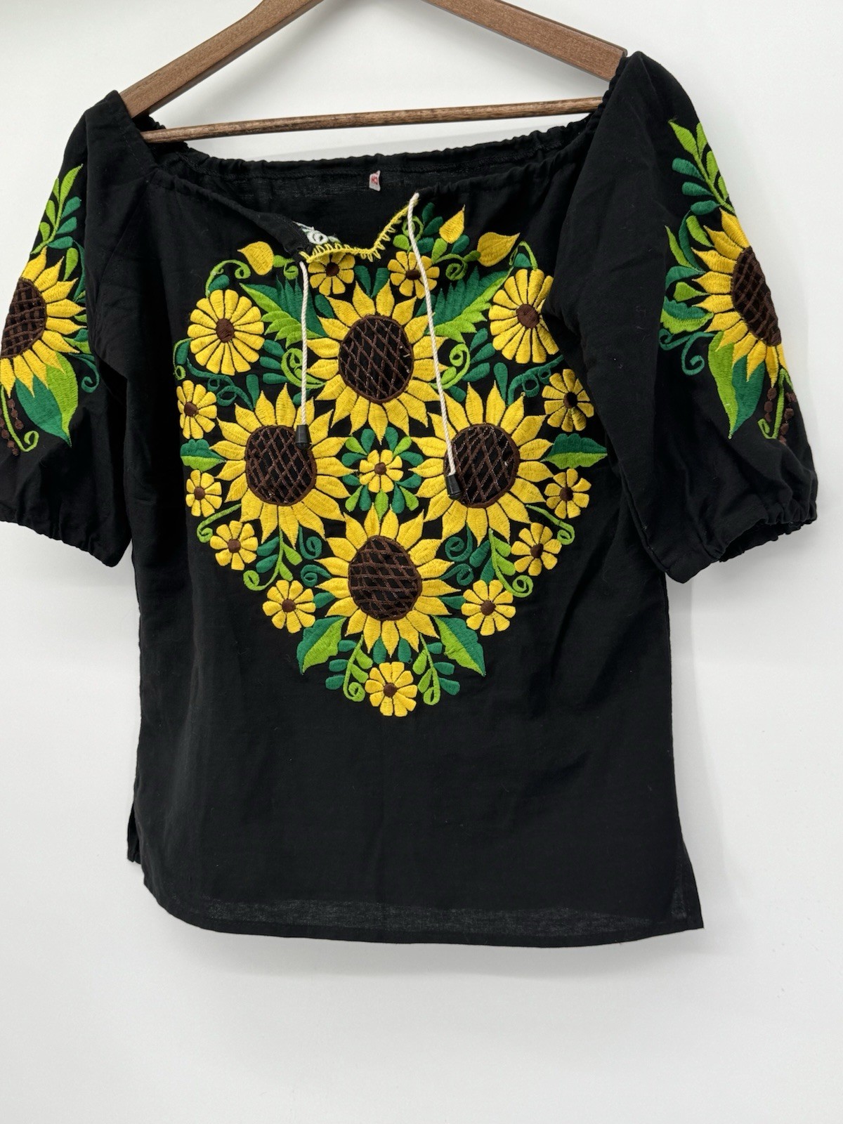 Mexican floral hand embroidery blk sunflower huipil blouse tunic cinco de mayo