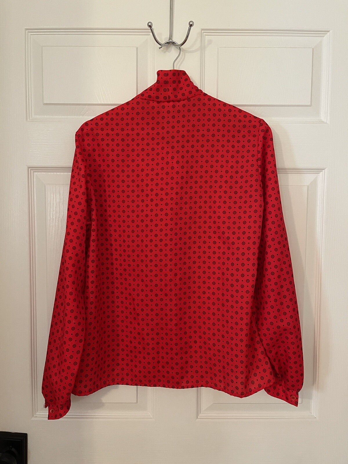 Cape Cod Brand Vintage L (14) Red Black Tie Neck Blouse Feminine Spring Look