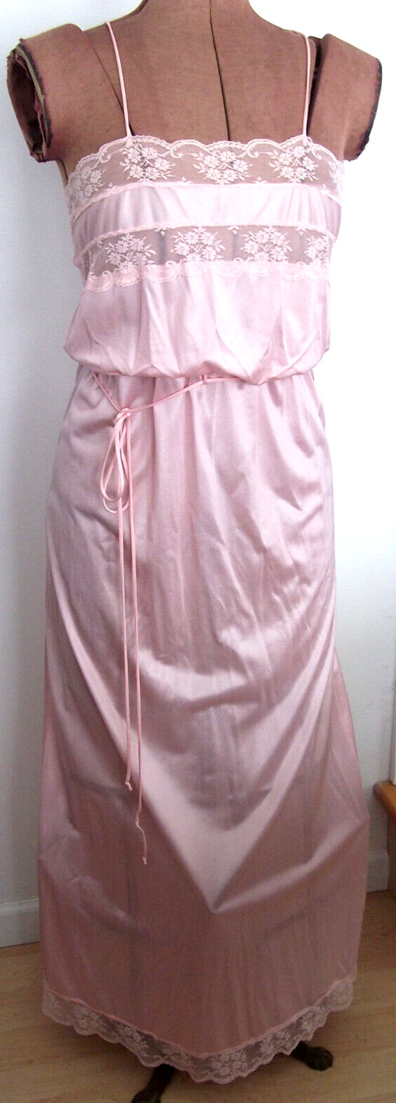 Vintage Pink FLAIR LINGERIE By Dianne Keesee NYLON & LACE Long NIGHTGOWN/Size S