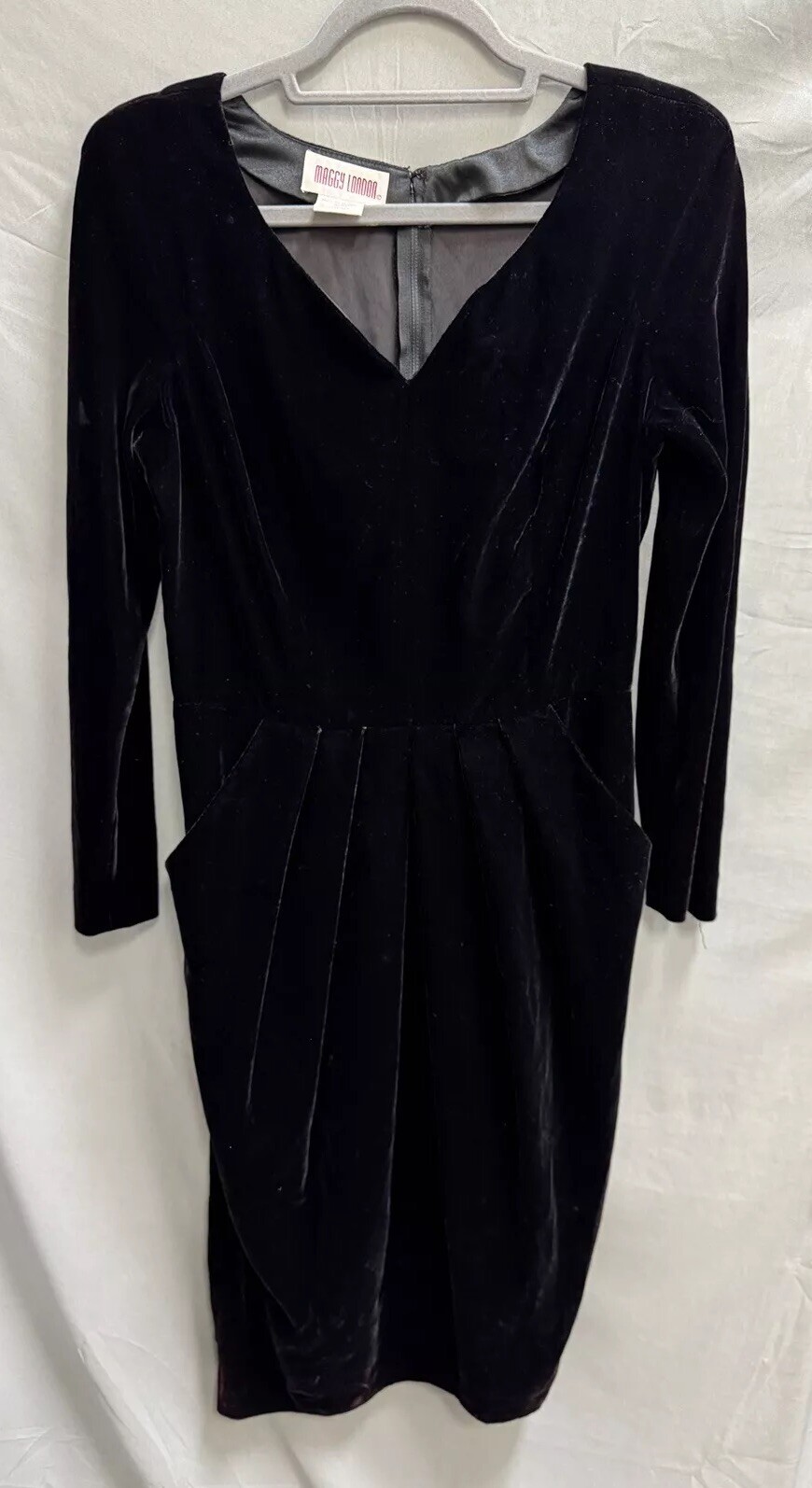Vintage Maggy London Women Black Velvet Dress 90’s Pleated Pencil Sweetheart 10