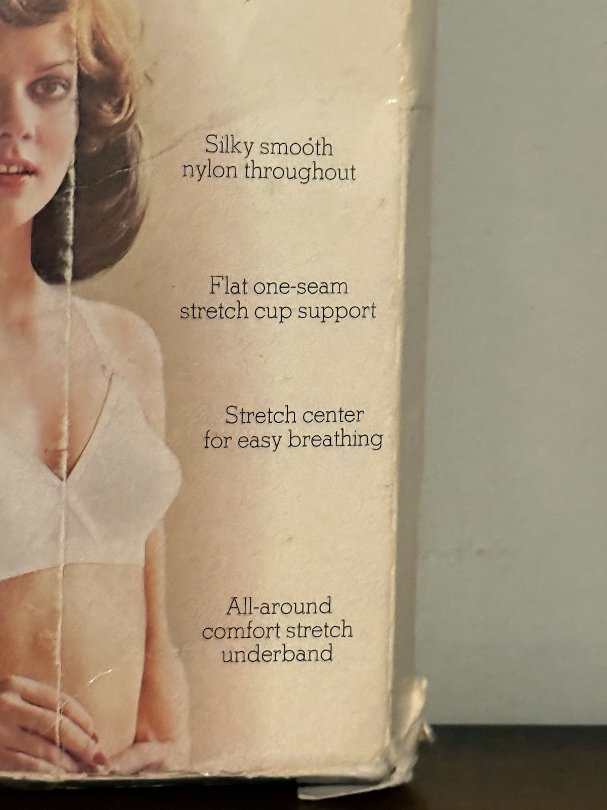Vanity Fair Exquisite Form Stretch Nylon Bra 32C White USA Bullet – NEW VINTAGE