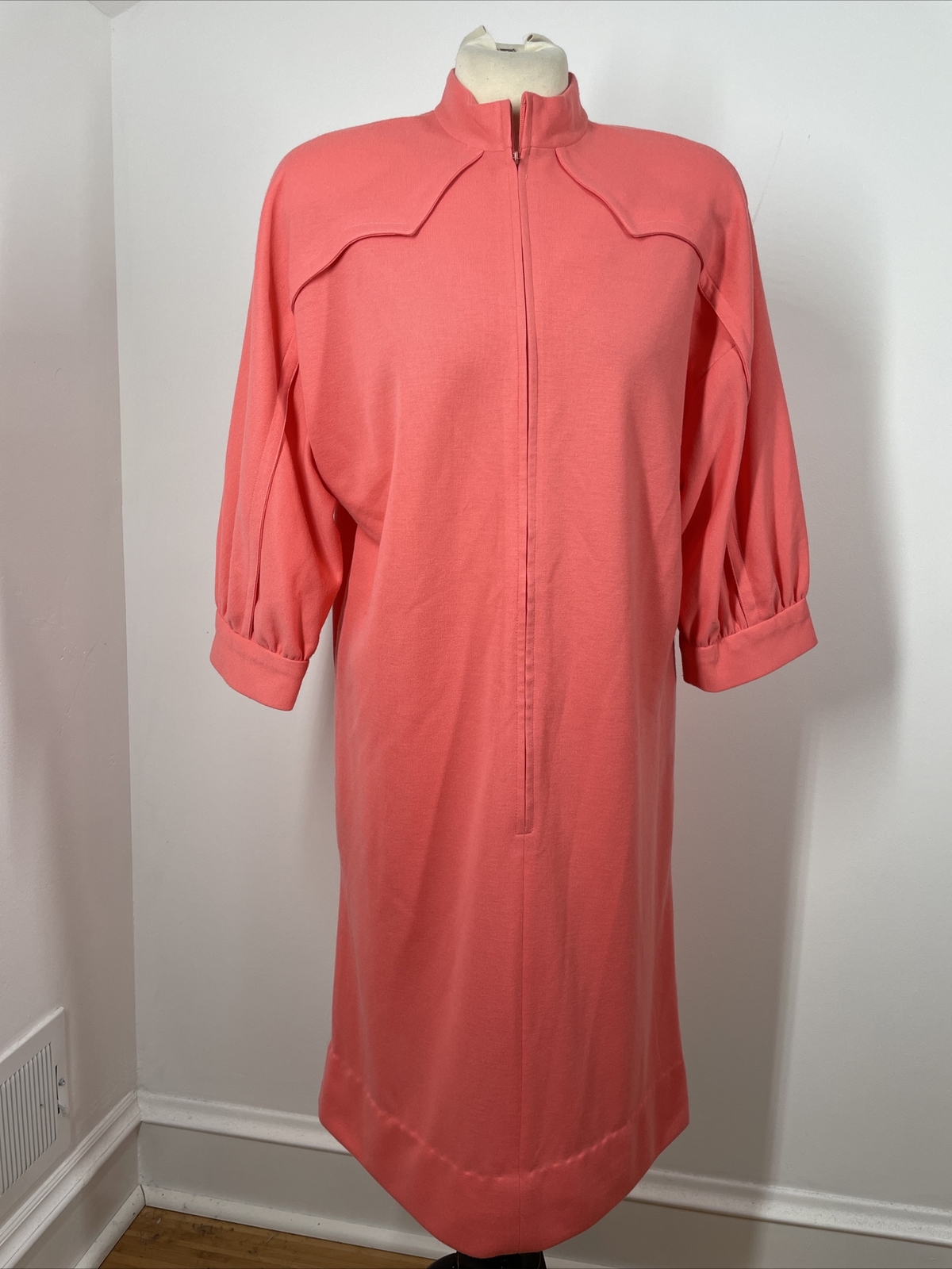 Vtg 60s Schrader Sport M/L 42&Prime; Chest Coral Pink Orange Knit Dress