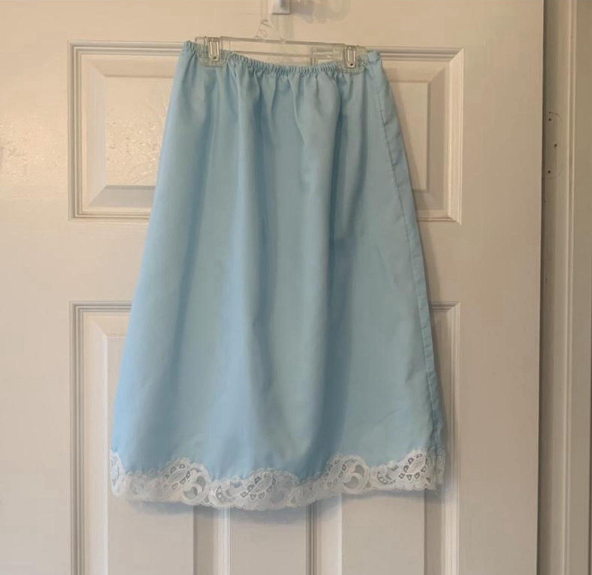 VINTAGE Powder Blue Half Slip w Lace Trim Size S
