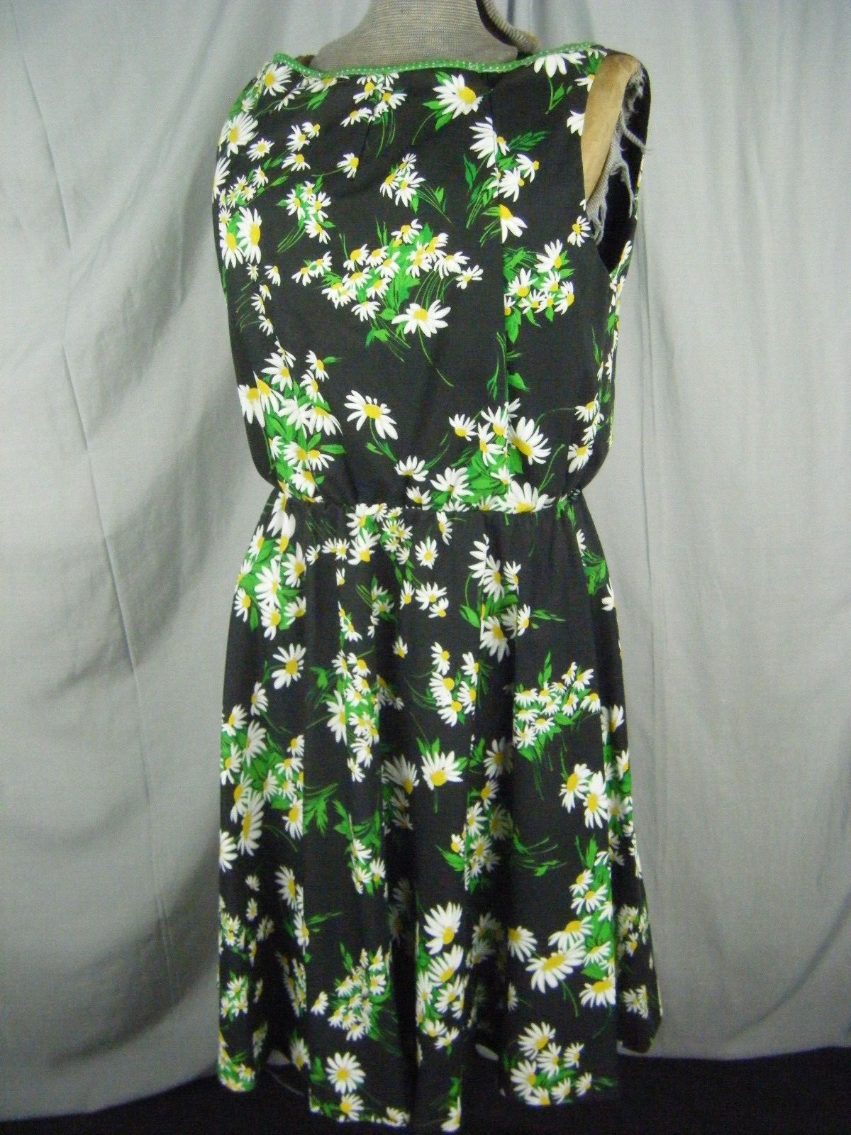 R.A. LANDON Vtg 70s Black White Daisy Printed Dress-Bust 35/2XS-XS, as-is!