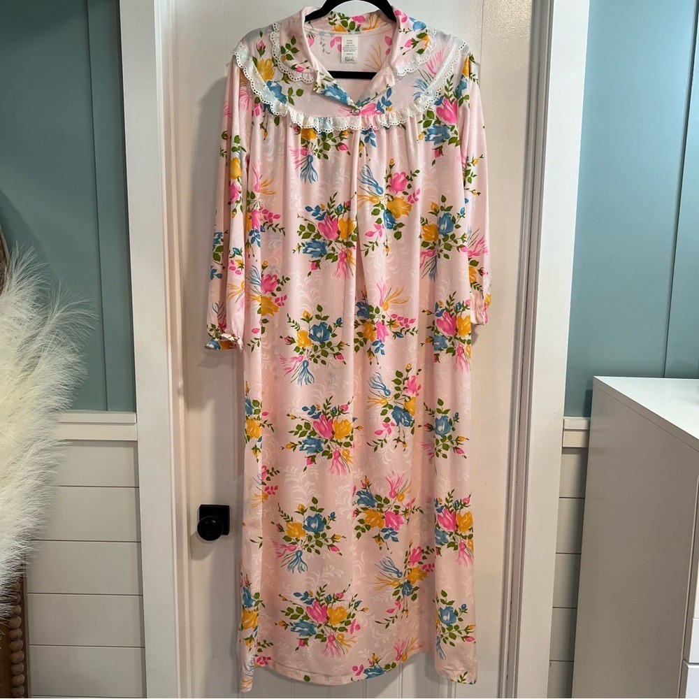 Philmaid Vintage 1960&rsquo;s Pink Floral Print Long House Dress Gown. Size Large.