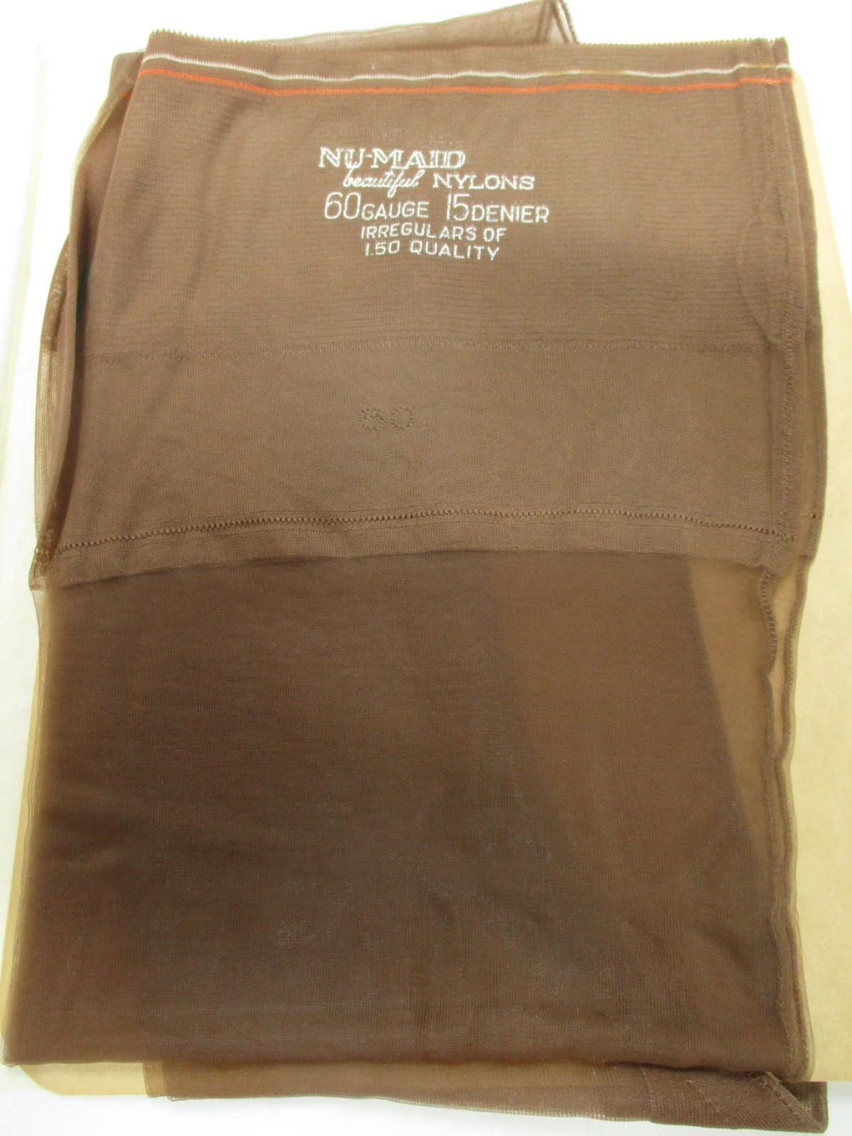 1 PR VINTAGE NU-MAID SHEER SEAMED FULL FASHION NYLON STOCKINGS 11 MED BEIGE