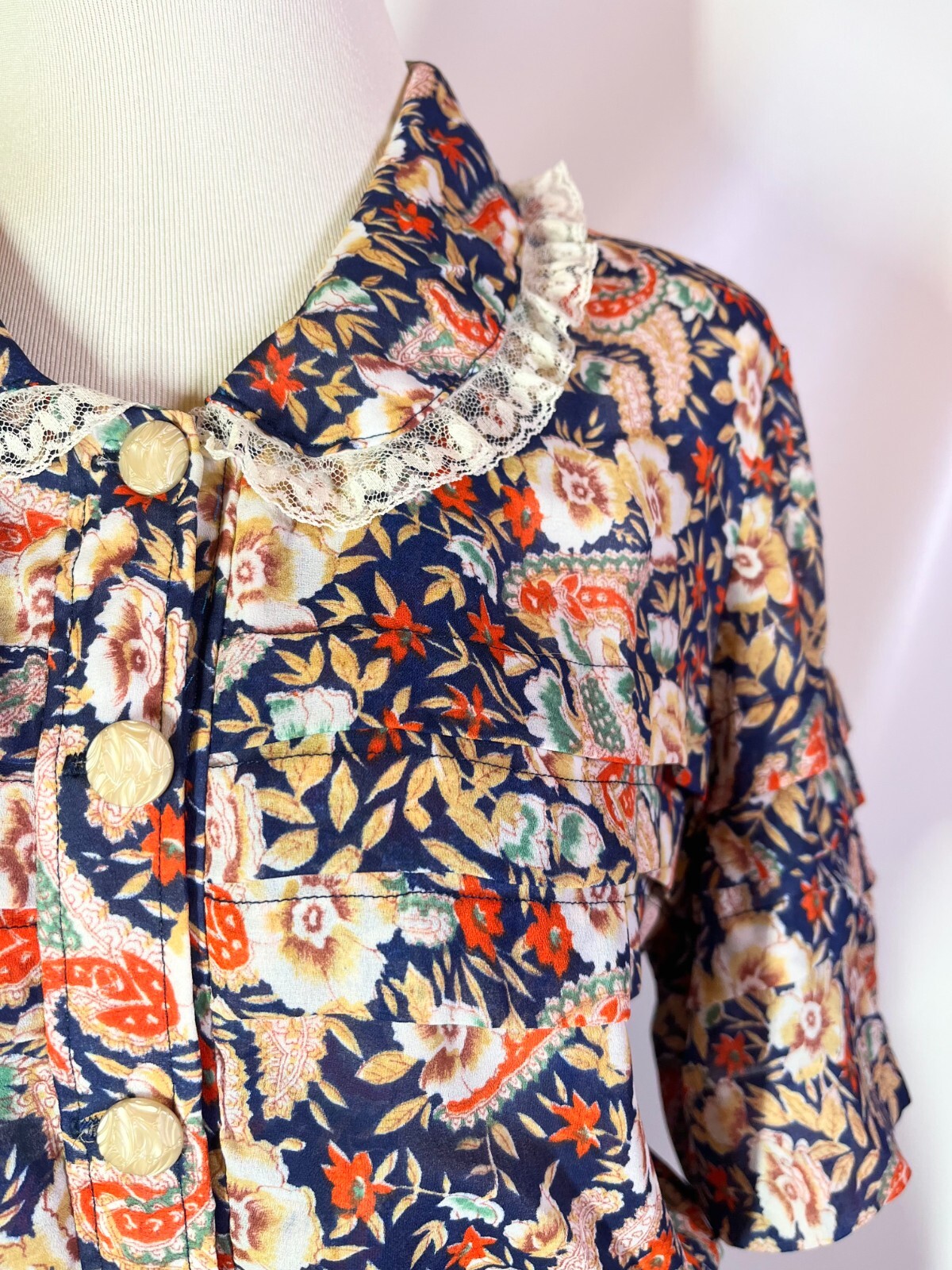 Vintage Unbranded Floral Shirtdress Sheer Lace Collar Fits 10/12