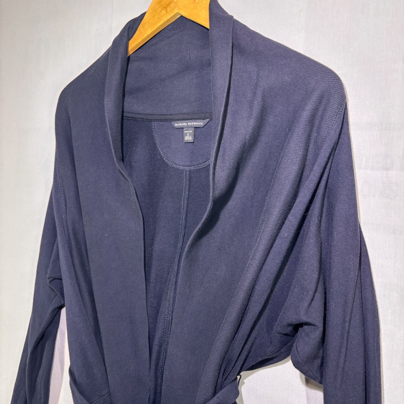 Banana Republic Stretch Wrap Navy Top Blouse Sz Small Excellent condition