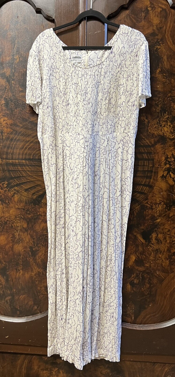 Vtg 90s Newport News Jumpsuit/Romper One Piece Sz 18 Ivory/Purple Floral Crinkle
