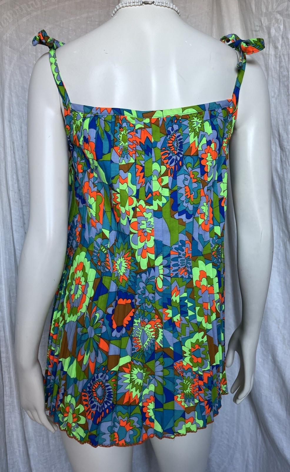 Vintage 60s Mod Go-Go Tank Top Blouse Pleats Retro Floral Summer Beach Resort S