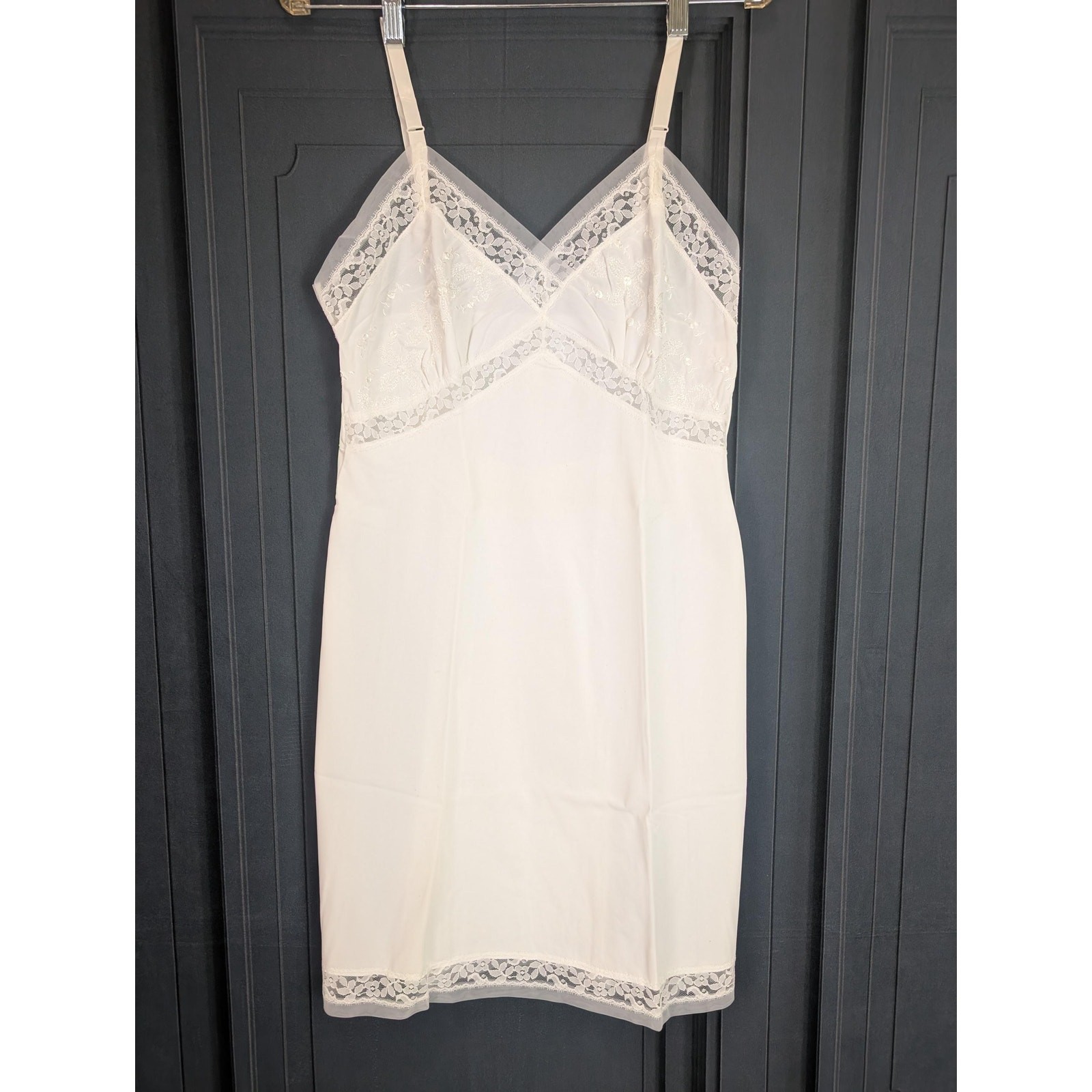 Two Unworn Vintage Slips in Original Box Snowdon Size 34 Small White Nylon Lace