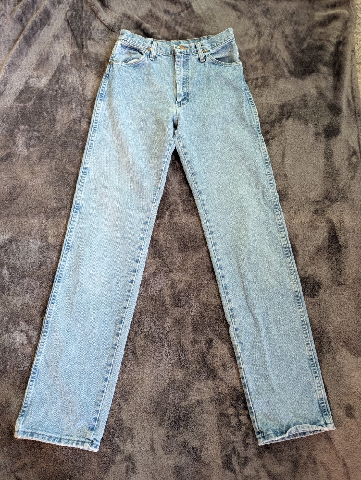 Vintage 90s Era Wrangler Light Wash Jeans: No Back Pockets!