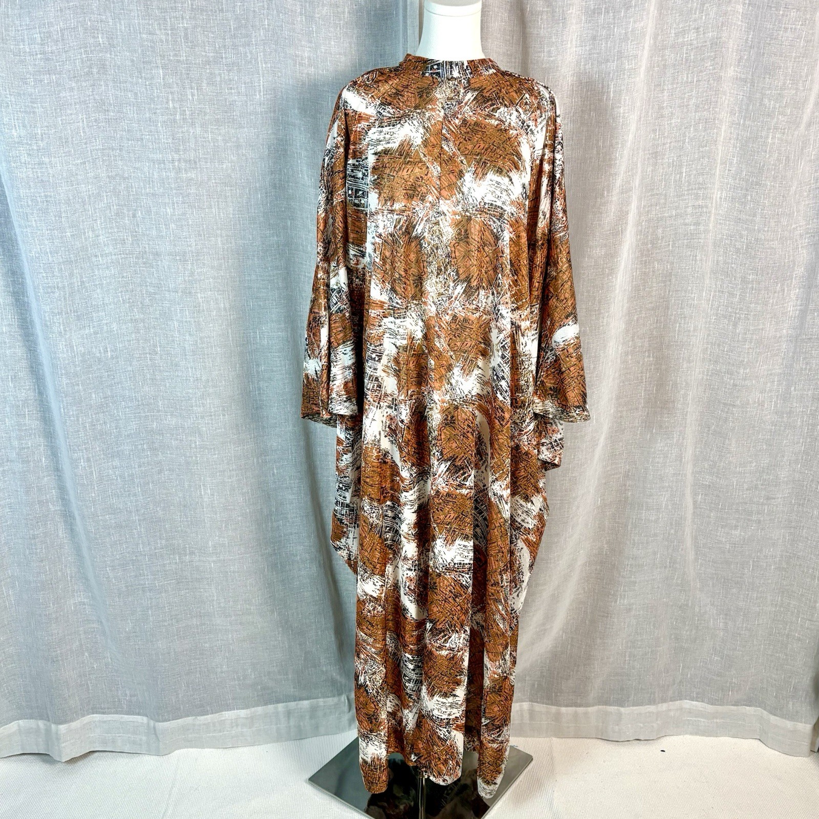 Vintage 1970&rsquo;s Caftan Kaftan Batwing Copper Tiki Hippie One Size
