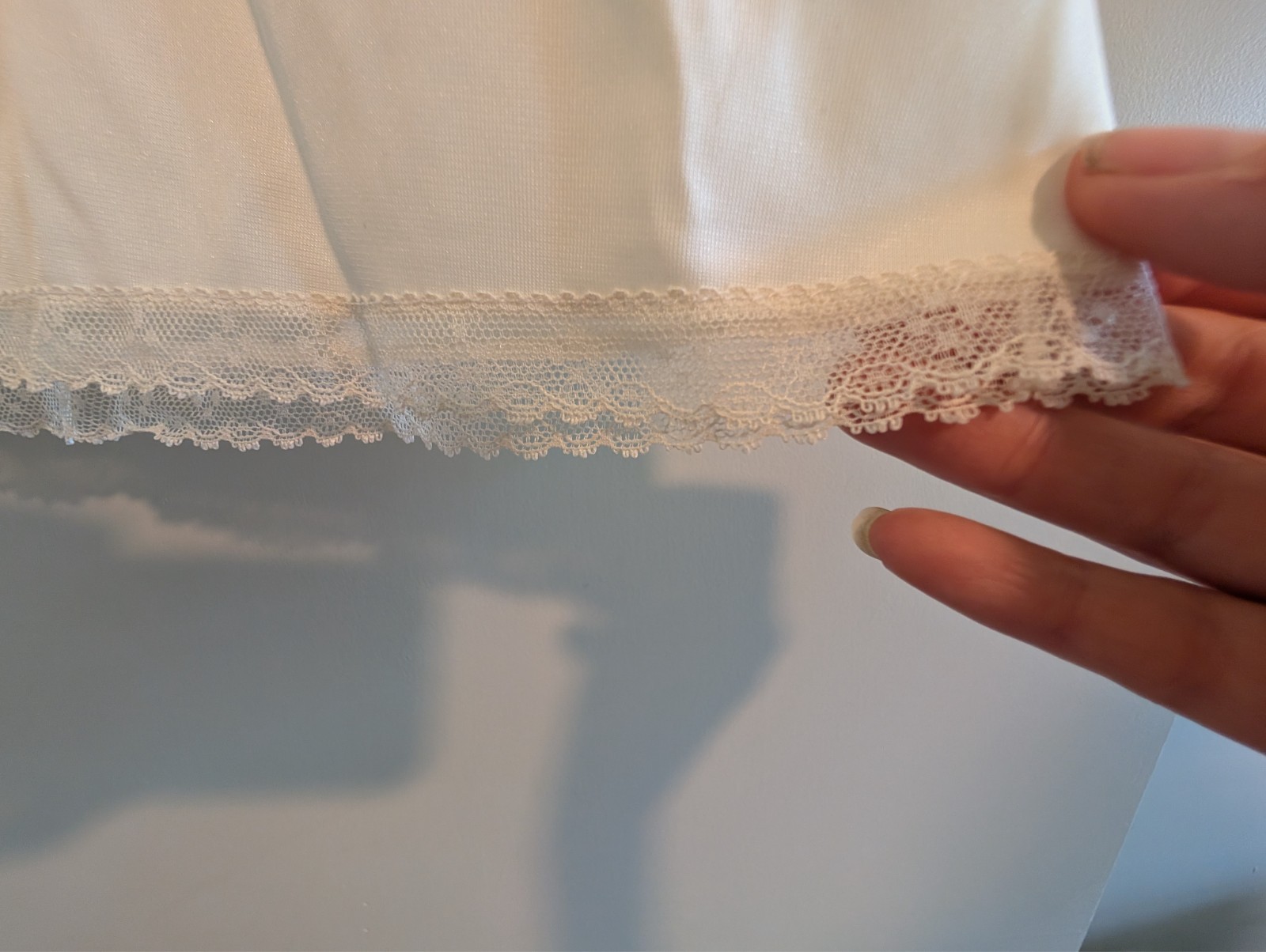Vintage Pinehurst 32 Pearl Full Slip, Nylon, MADE IN USA, New not perfect
