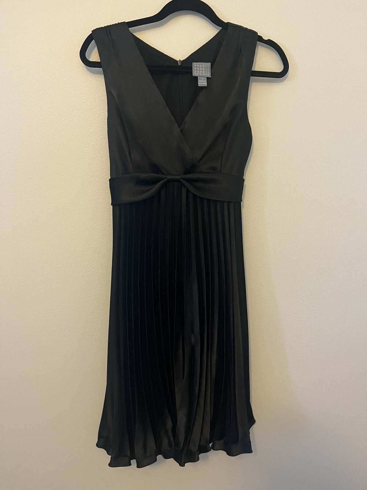 Vintage 90’s Rabbit Rabbit Rabbit Design Black Pleated Sexy Lined Dress Size 12