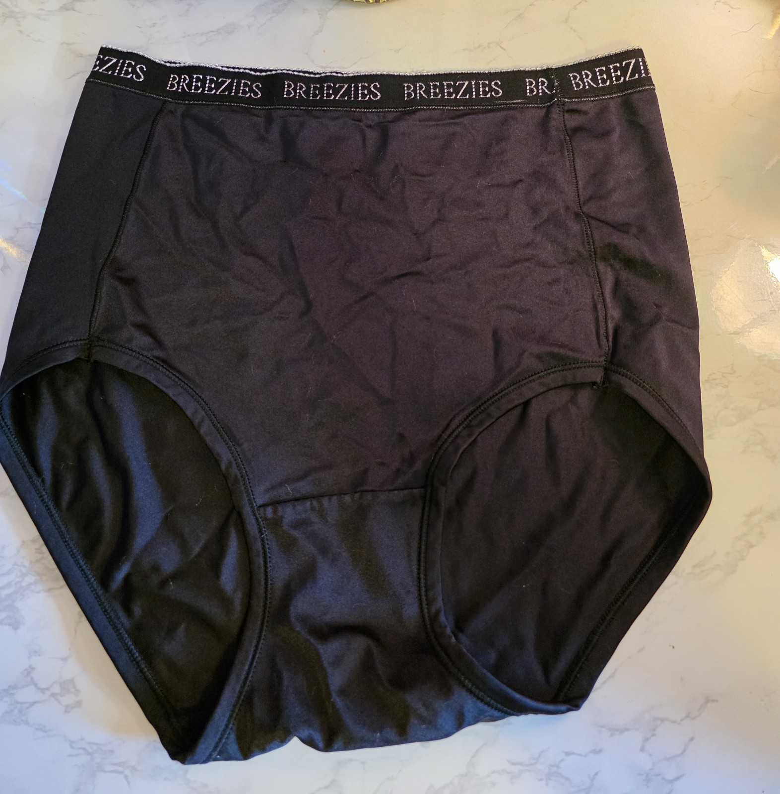 ❣️FINAL DROP❣️Vintage BREEZIES Silky Satin Full Rise Panties Size Medium Nwot