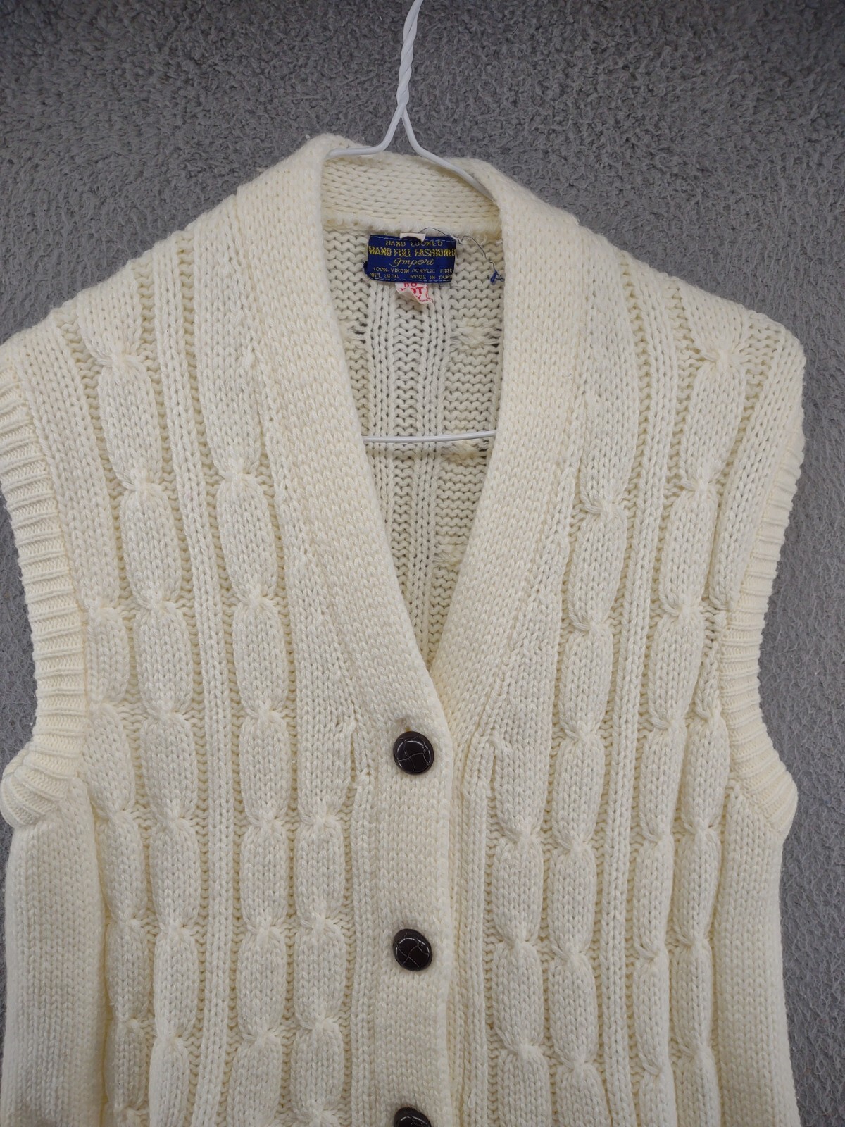 Vintage Hand Loomed Hand Full Fashioned Import Cable Knit Sleeveless Sweater L