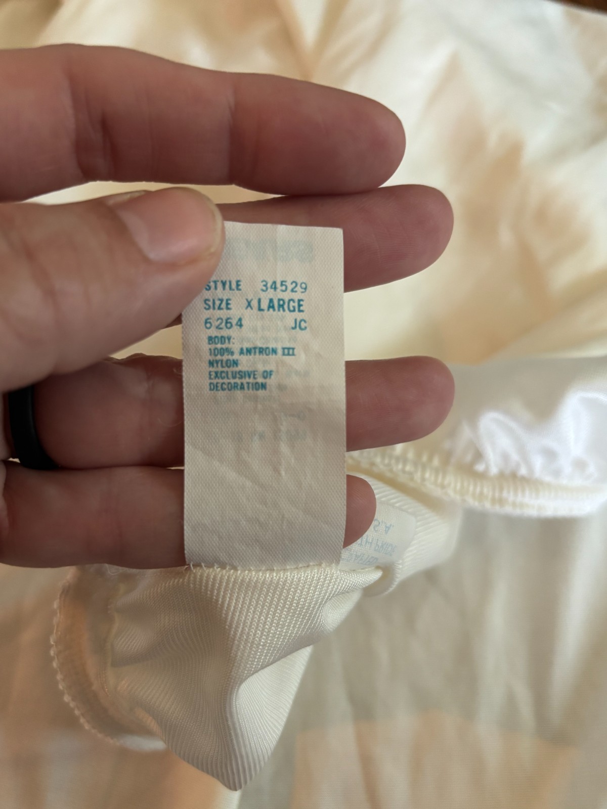 Vintage Sears Half Slip Off-White 25-33&Prime; Waist x 29&Prime; Nylon Midi XL Made in USA