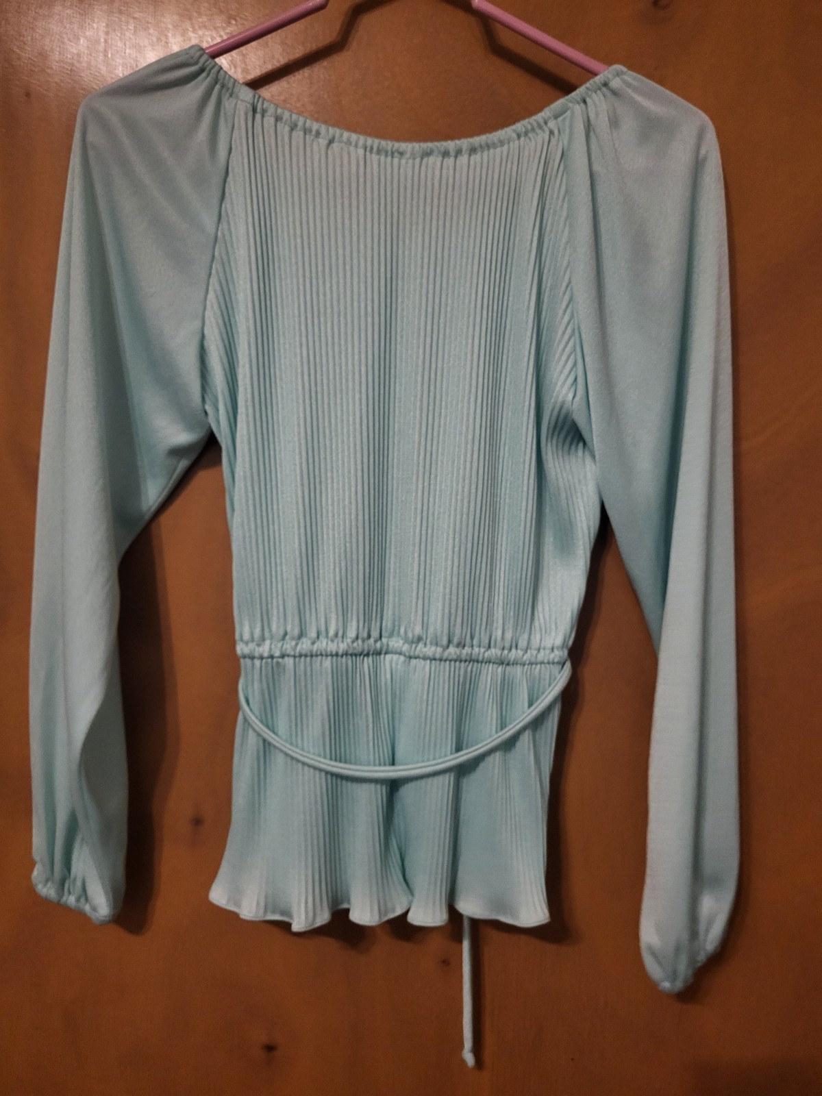 Cute Vintage Pleated Top Women&rsquo;s Sz 9/10. Long Sleeve. Light BlueGreen 60s-70s