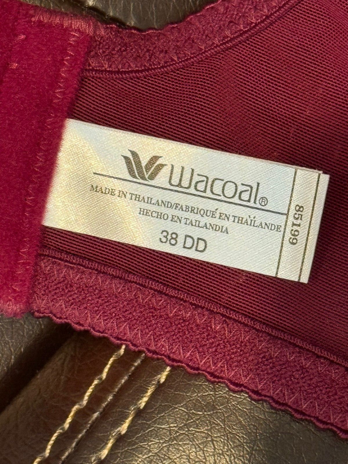 VINTAGE WACOAL 85199 ~ CABERNET ~ ARABESQUE SEMI-SHEER UNDERWIRE BRA ~ 38DD