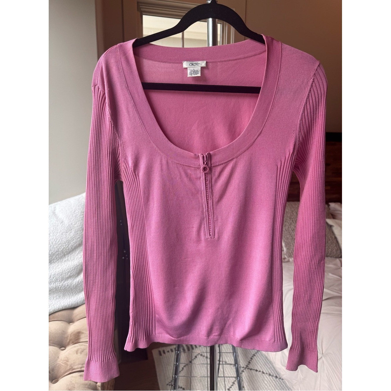 Vintage Y2K Cache Pink Ribbed Long Sleeve Top Size L Rhinestone Zipper