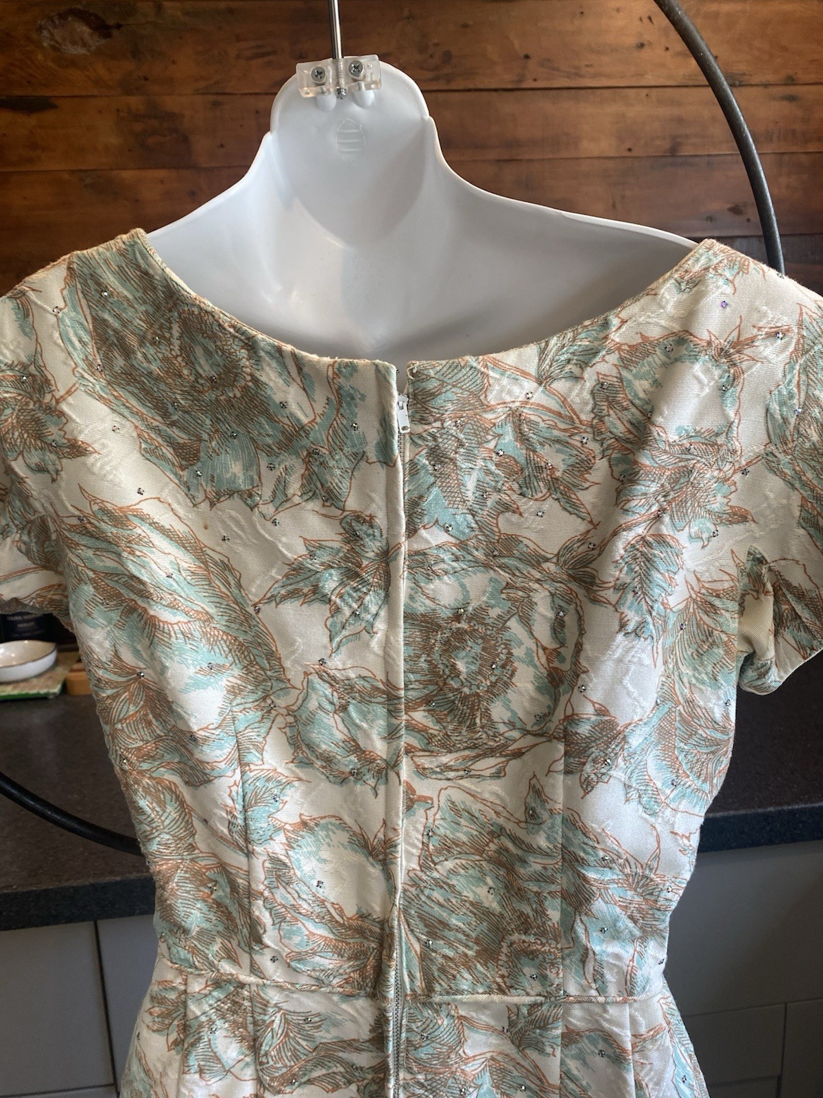 True VTG 1950s/60s Sequined All Over Floral Cocktail Dress Peach Ivory Aqua S/M