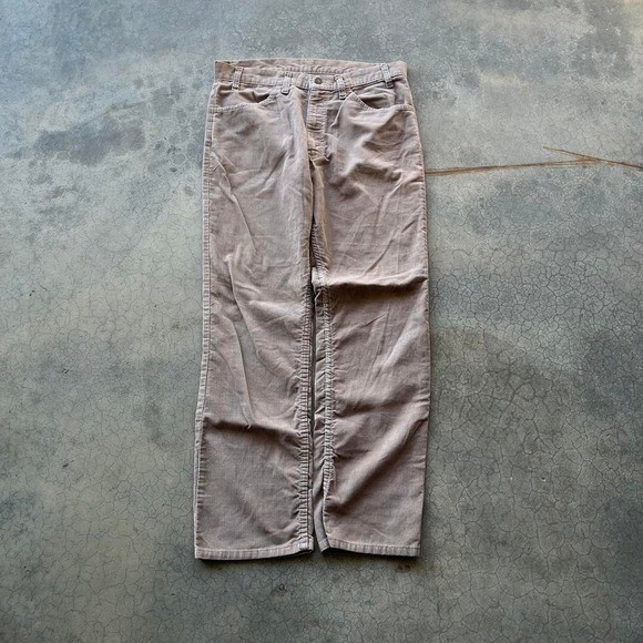 Vintage tan corduroy Levi&rsquo;s trouser pants 33&Prime; waist