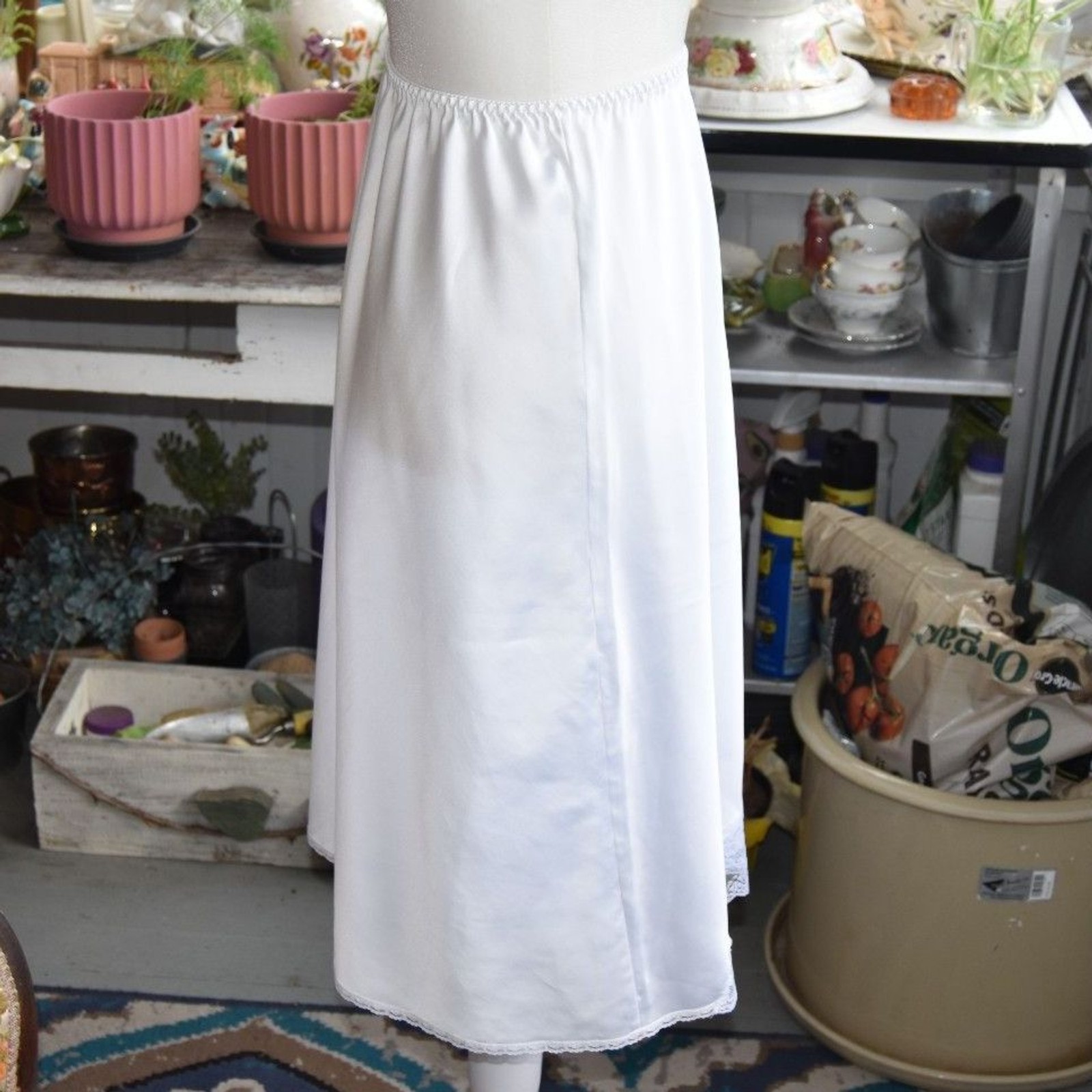 Vintage 1970s Maidenform White Something Special Half Slip Lace Hem ILGWU USA S