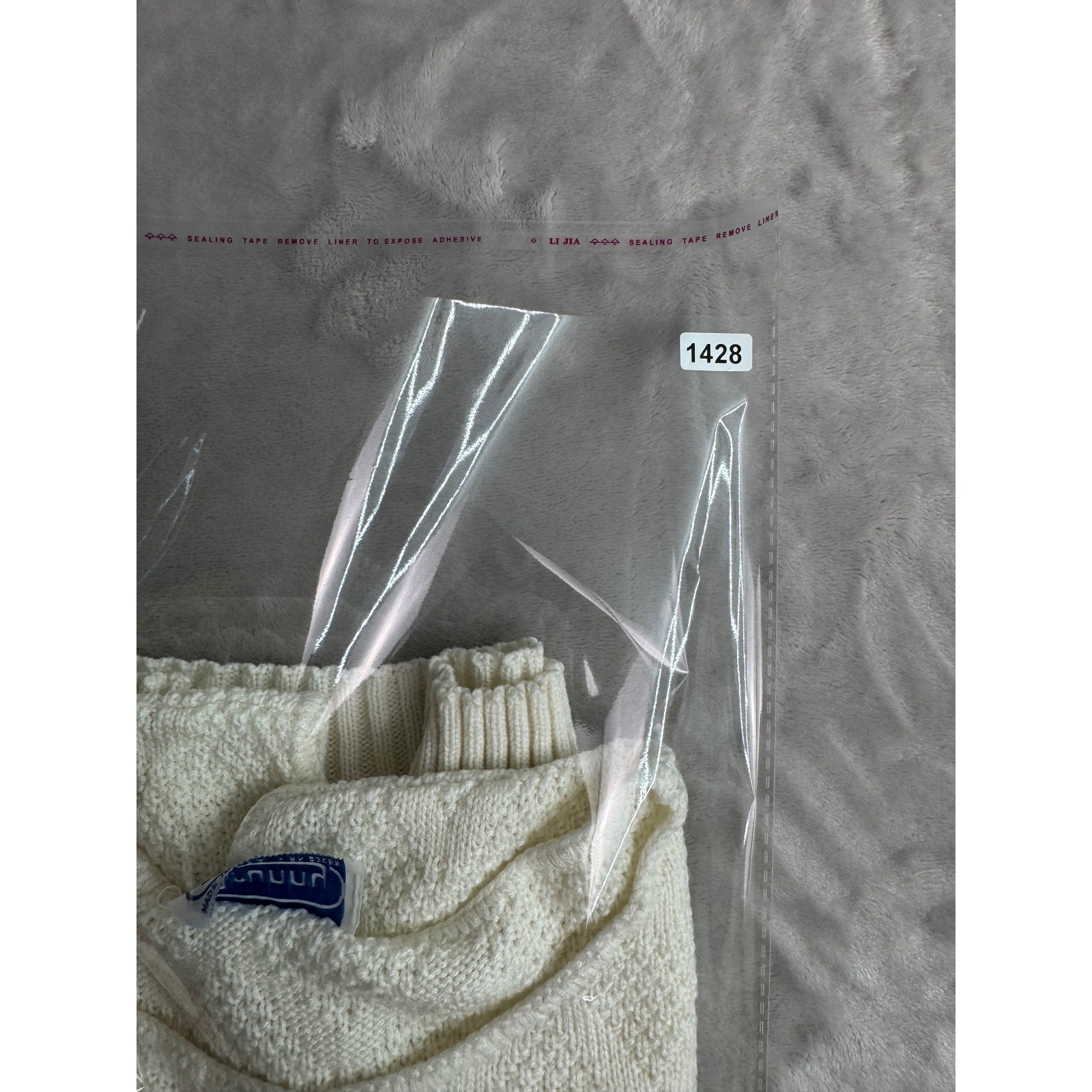 Vintage Brunny White Striped Diamond Knit Sweater Vest Sleeveless Crew Neck USA