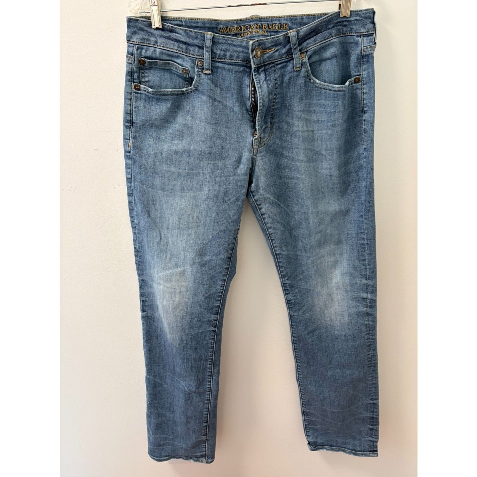 American Eagle Extreme Flex 4 Medium Wash Blue Jeans Size 34