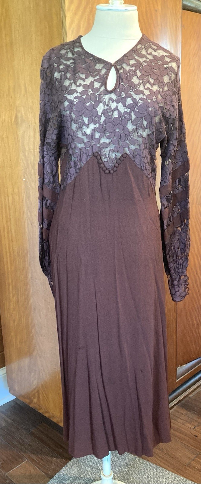 Vintage 1930s art deco brown crepe and lace day dress B 37 as is